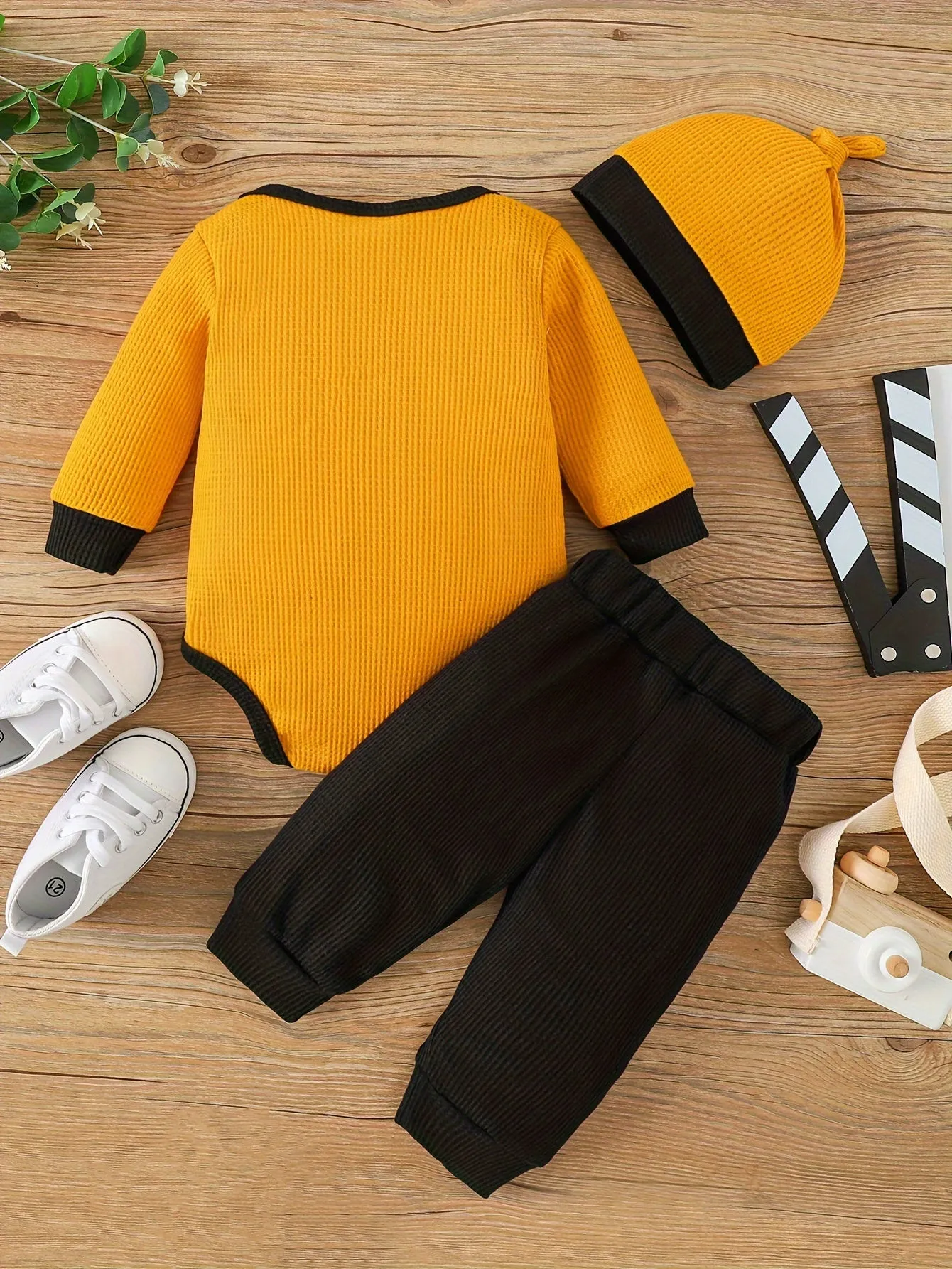 Adorable 3pcs Set for Youngsters Boys: Long Sleeve Letter Print Romper, Pants & Hat - Soft Polyester Blend, Perfect for Spring.