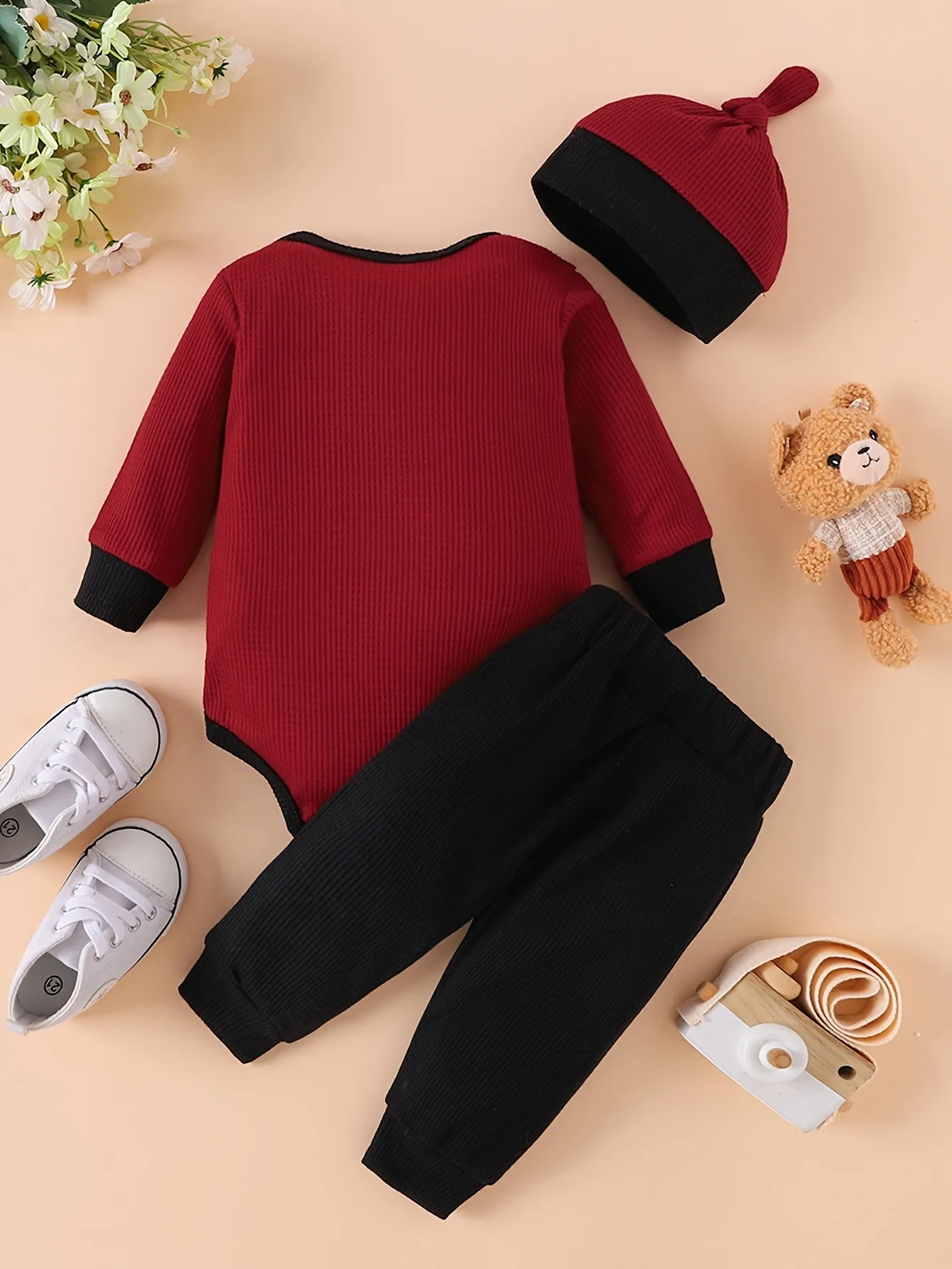 Adorable 3pcs Set for Youngsters Boys: Long Sleeve Letter Print Romper, Pants & Hat - Soft Polyester Blend, Perfect for Spring.