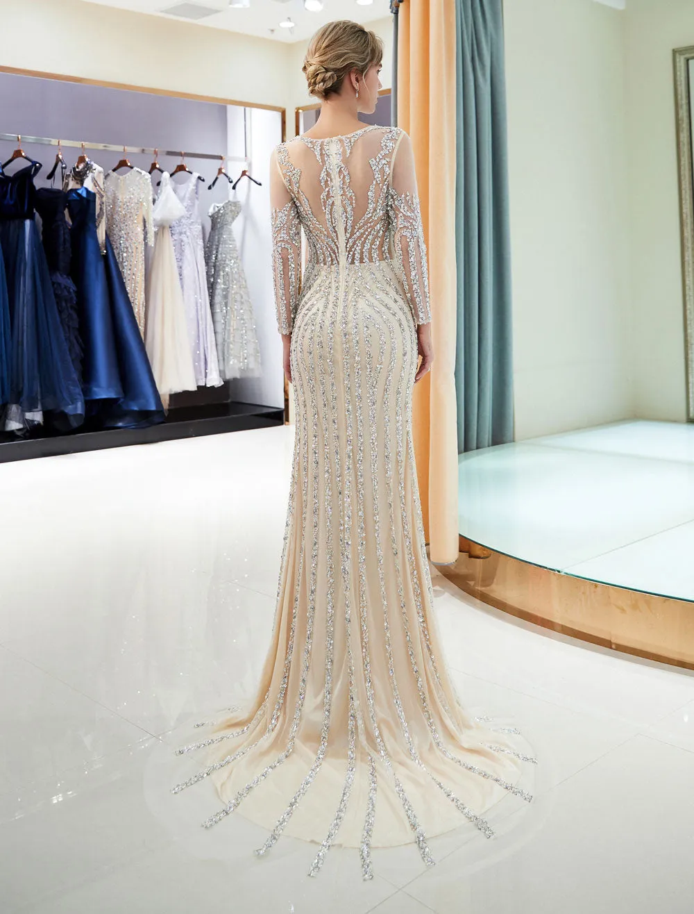 Charming Evening Dresses Long Sleeve Light Grey Mermaid Beading Illusion Luxury Formal Gowns