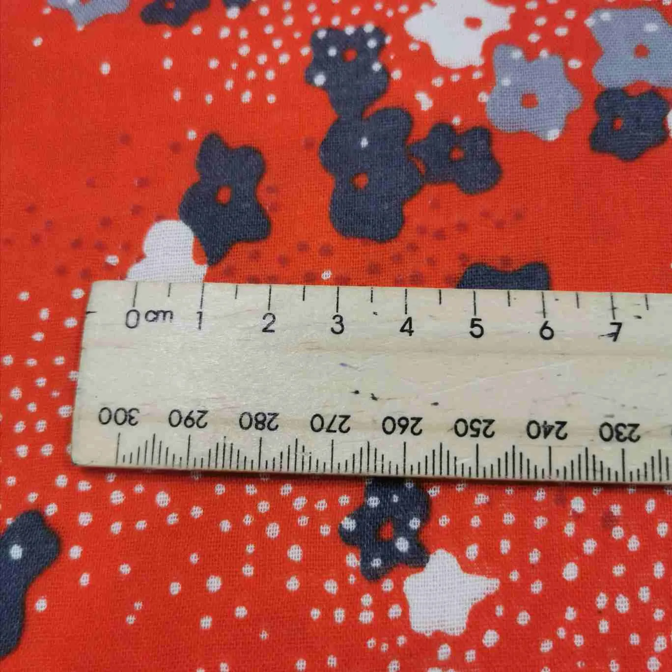 Echino Kokka Cotton Double Gauze, Floret, Red- 2.75m remnant piece