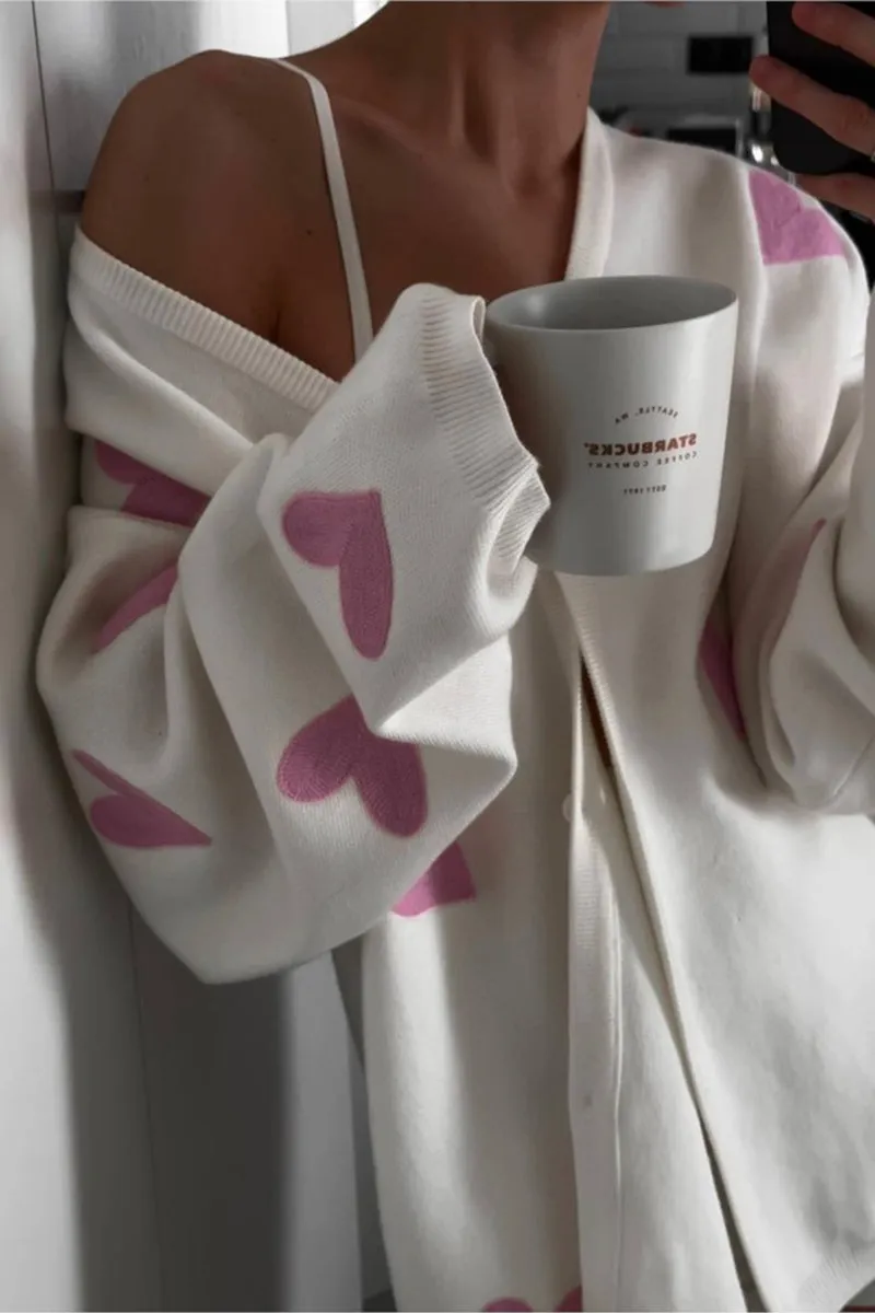 HWQ1325 Heart Print Oversized Sweater