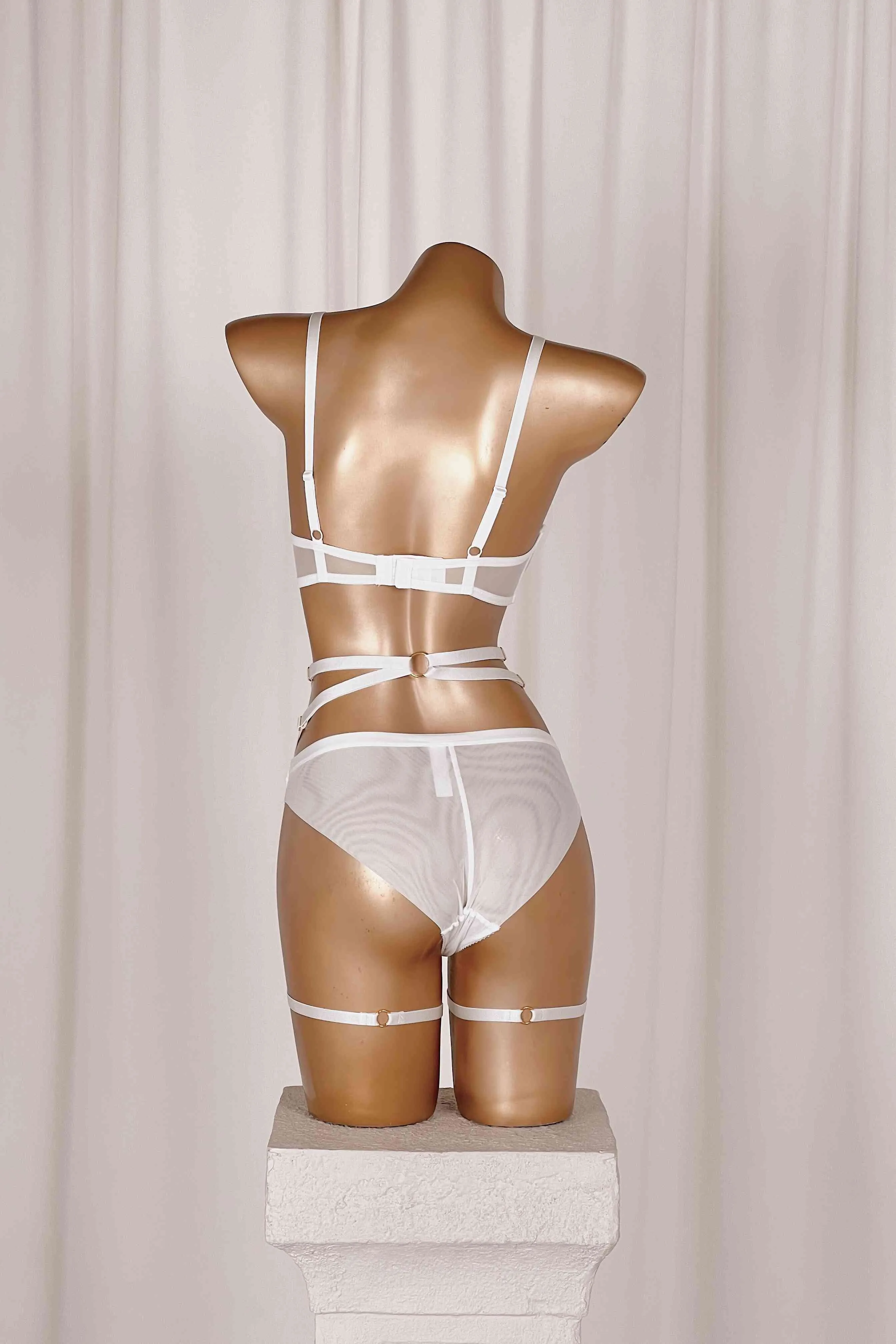 Jeanne White 2 Piece Set