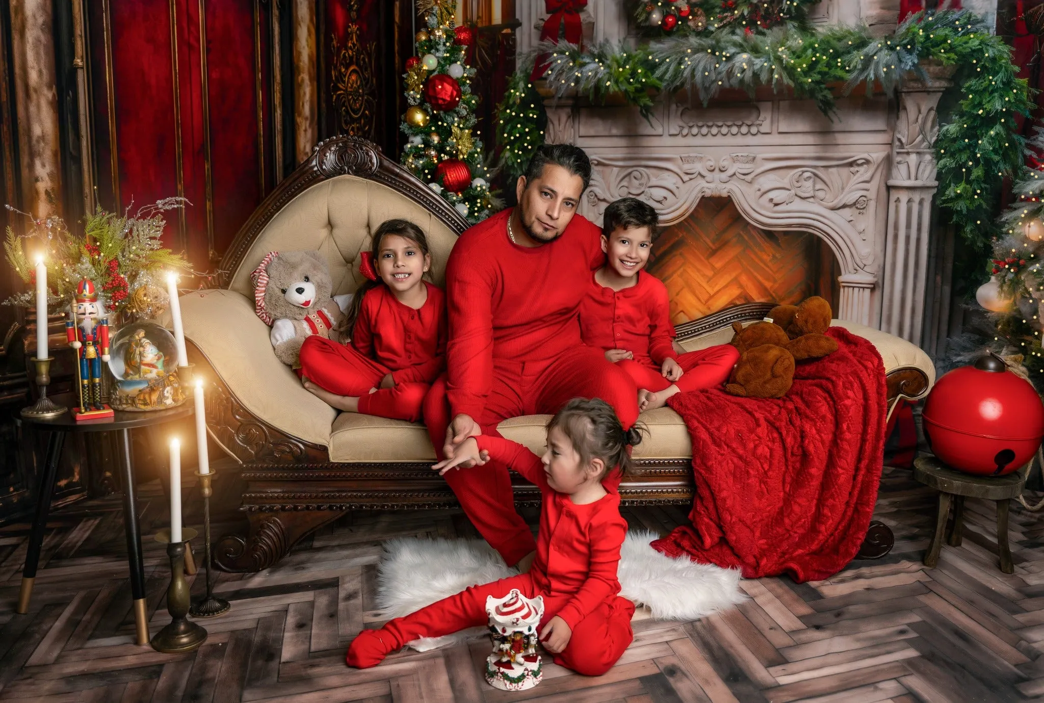 Kate Christmas Victorian Red Wall Fireplace Room Set