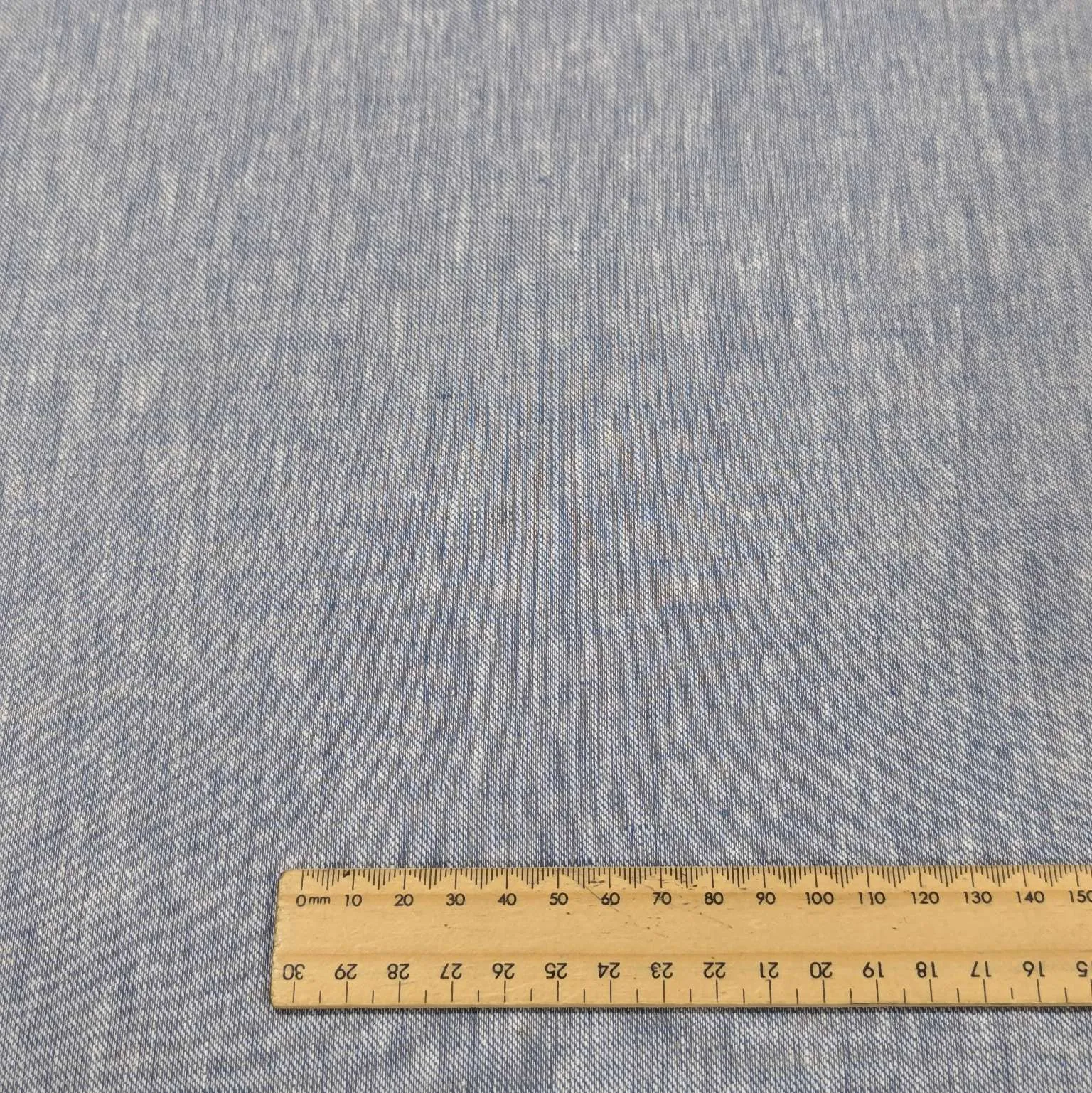 Luna Chambray, Sky
