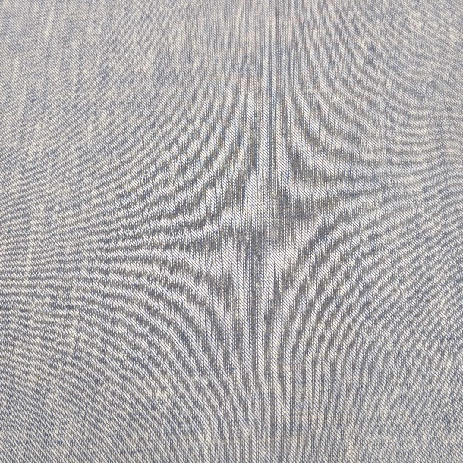 Luna Chambray, Sky
