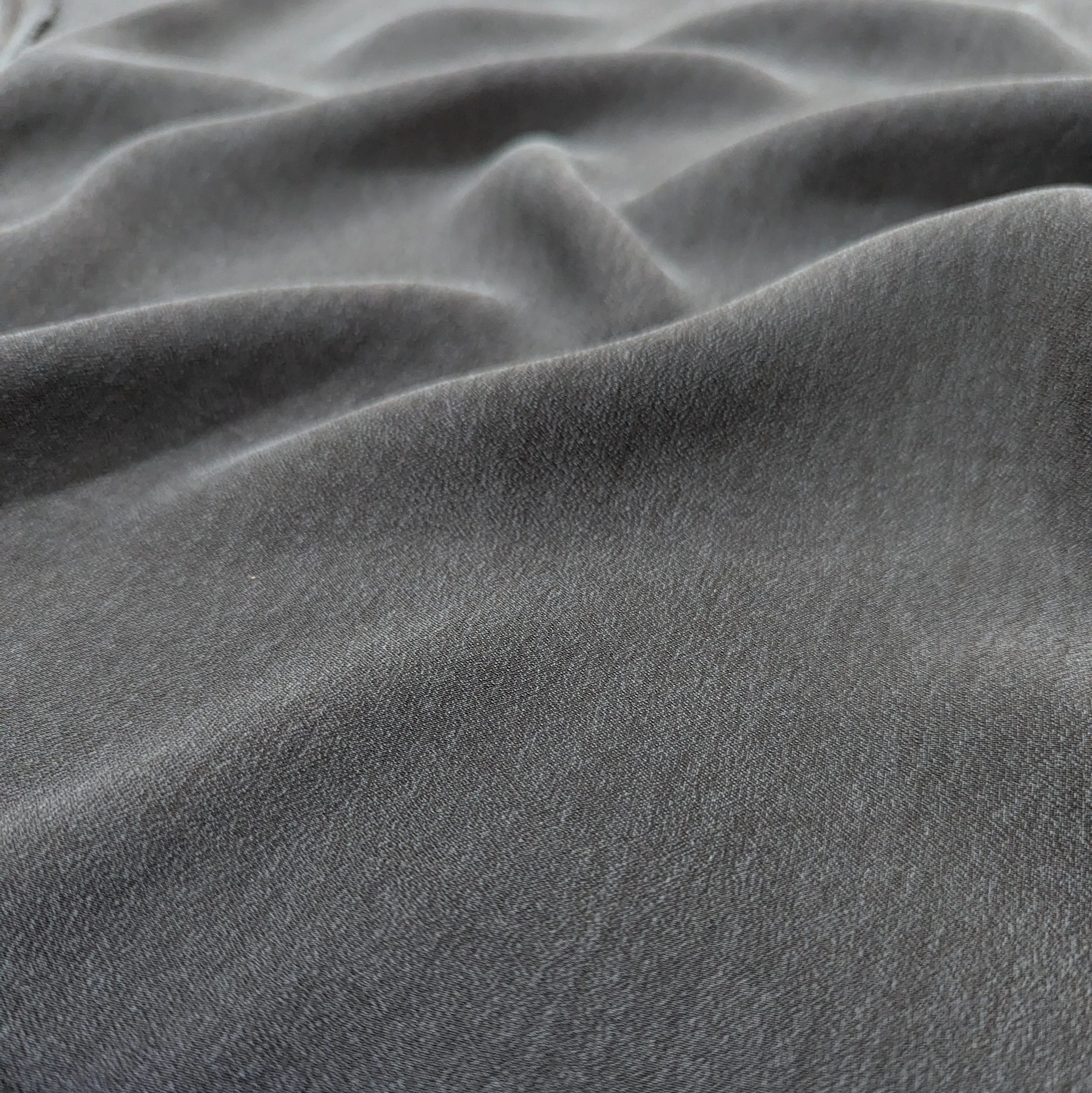 Moiwa Cupro, Black