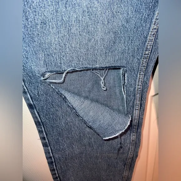 👖NWT! Good American Jeans