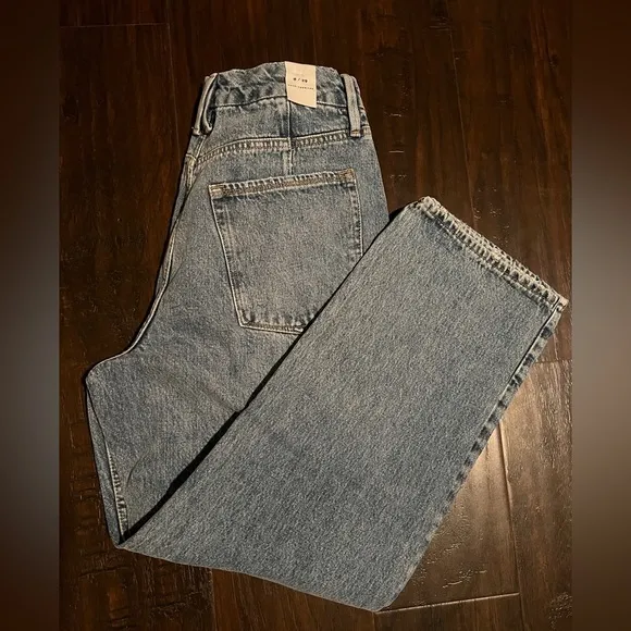 👖NWT! Good American Jeans