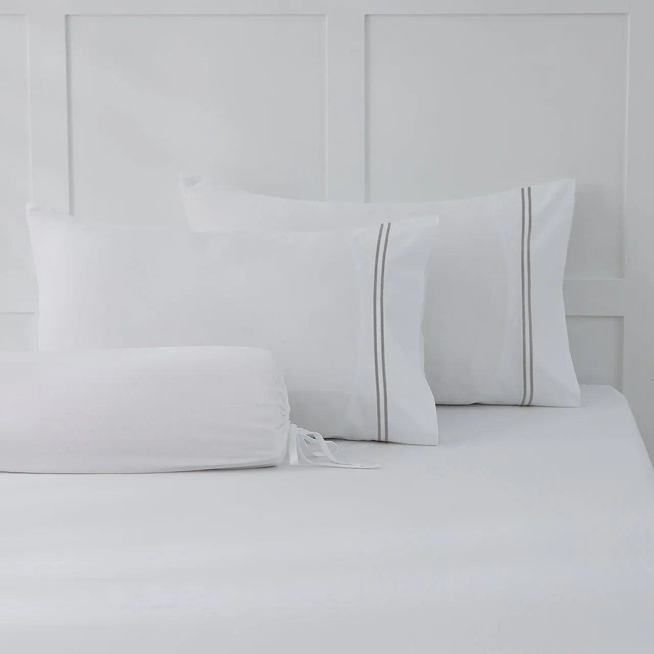 Royale 1000TC Embroidered Fitted Sheet Set Hotel Collection by Robinsons
