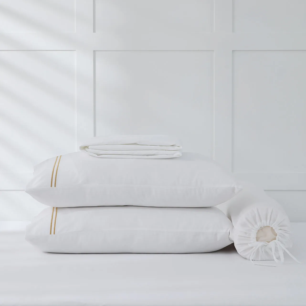 Royale 1000TC Embroidered Fitted Sheet Set Hotel Collection by Robinsons