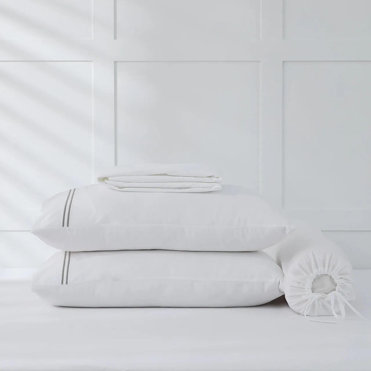 Royale 1000TC Embroidered Fitted Sheet Set Hotel Collection by Robinsons