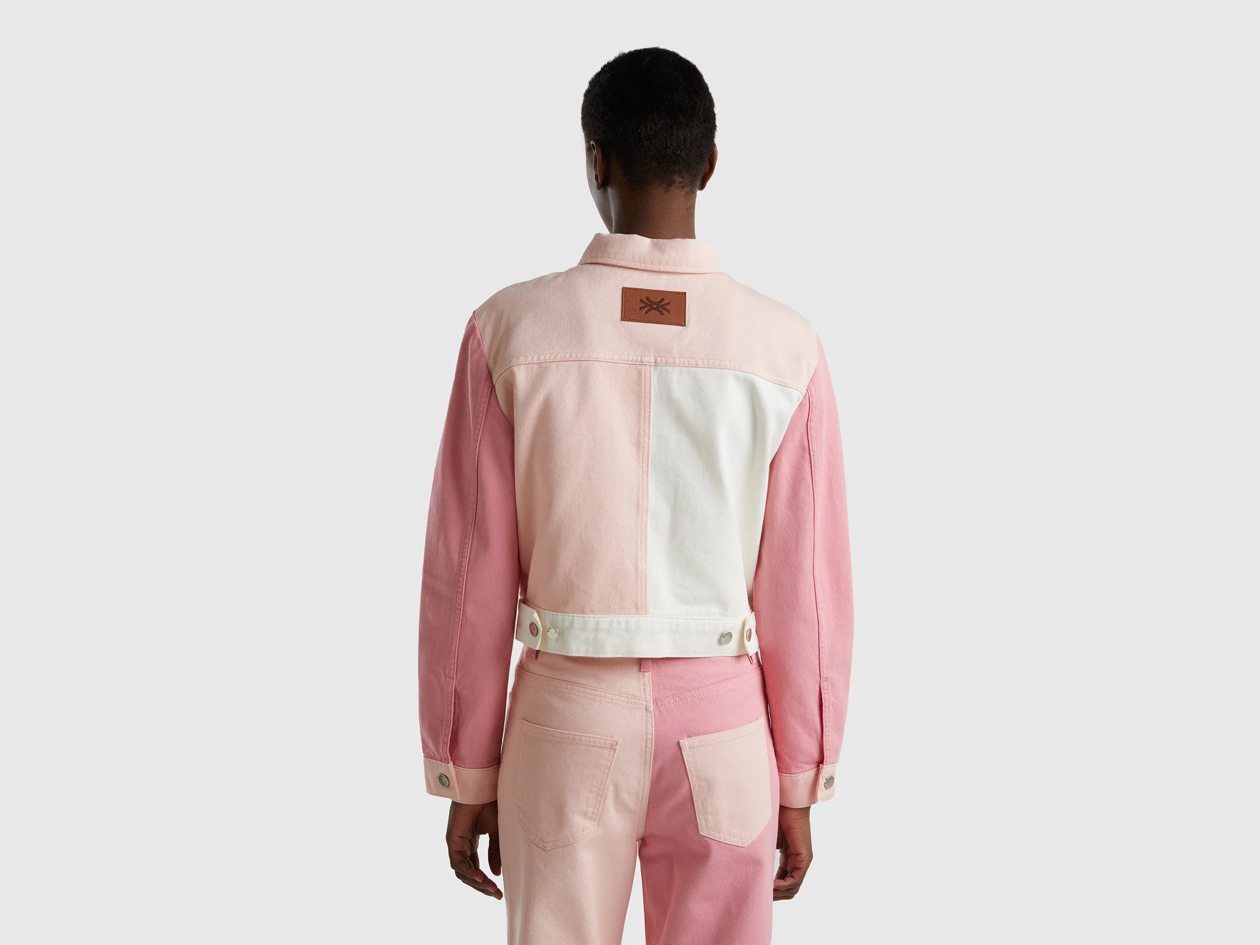 SHORT COLOR BLOCK JACKET