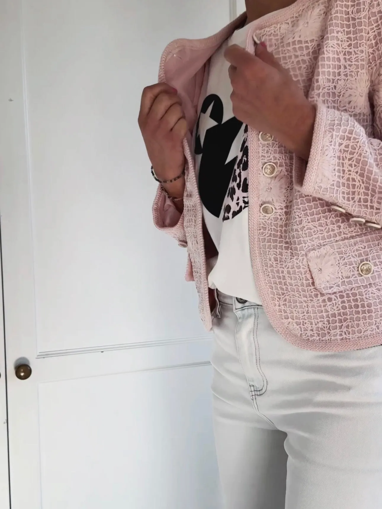 SHORT JACKET WITH DETAILS - PINK