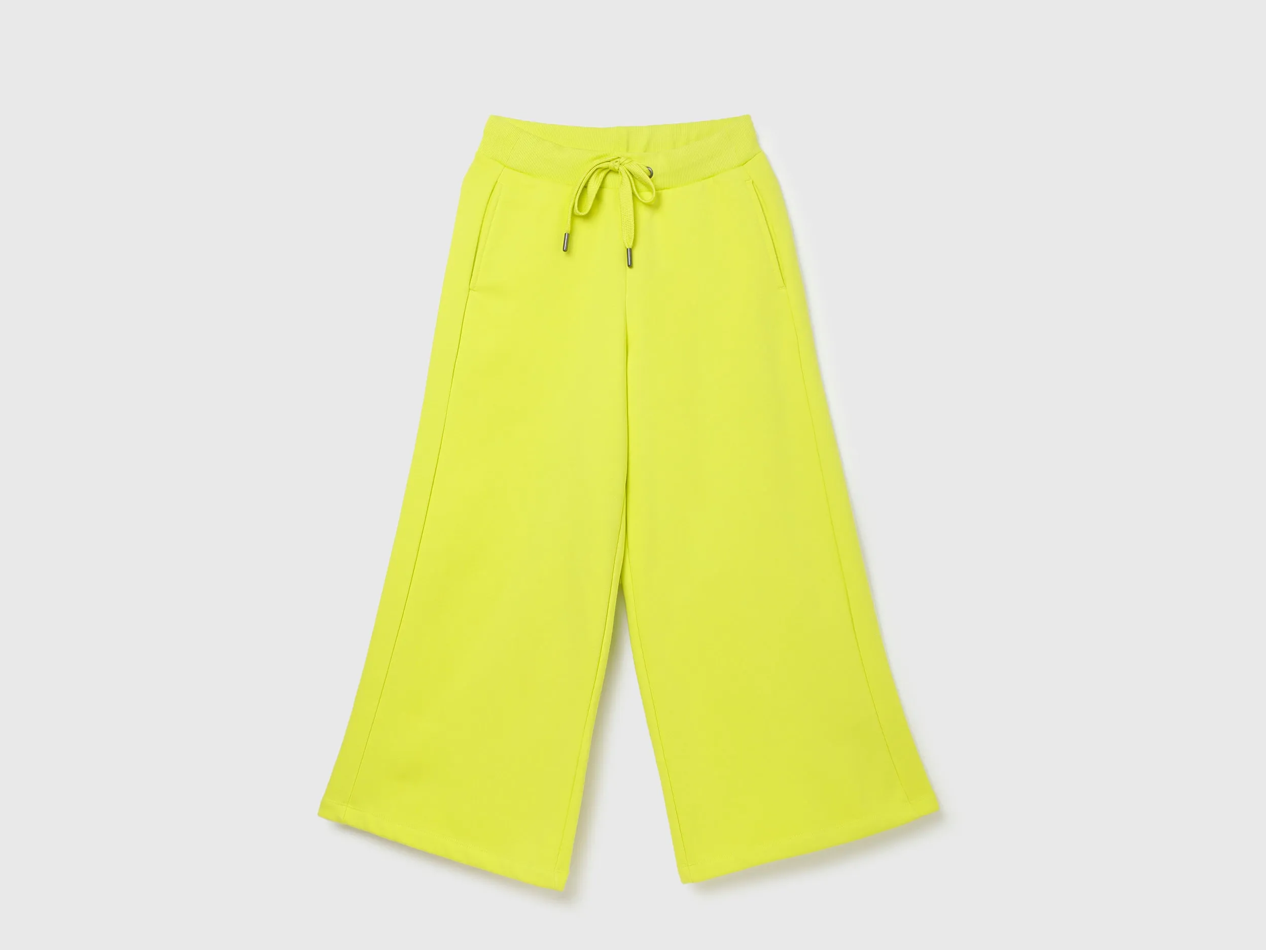 Solid Pattern Regular Fit Trousers