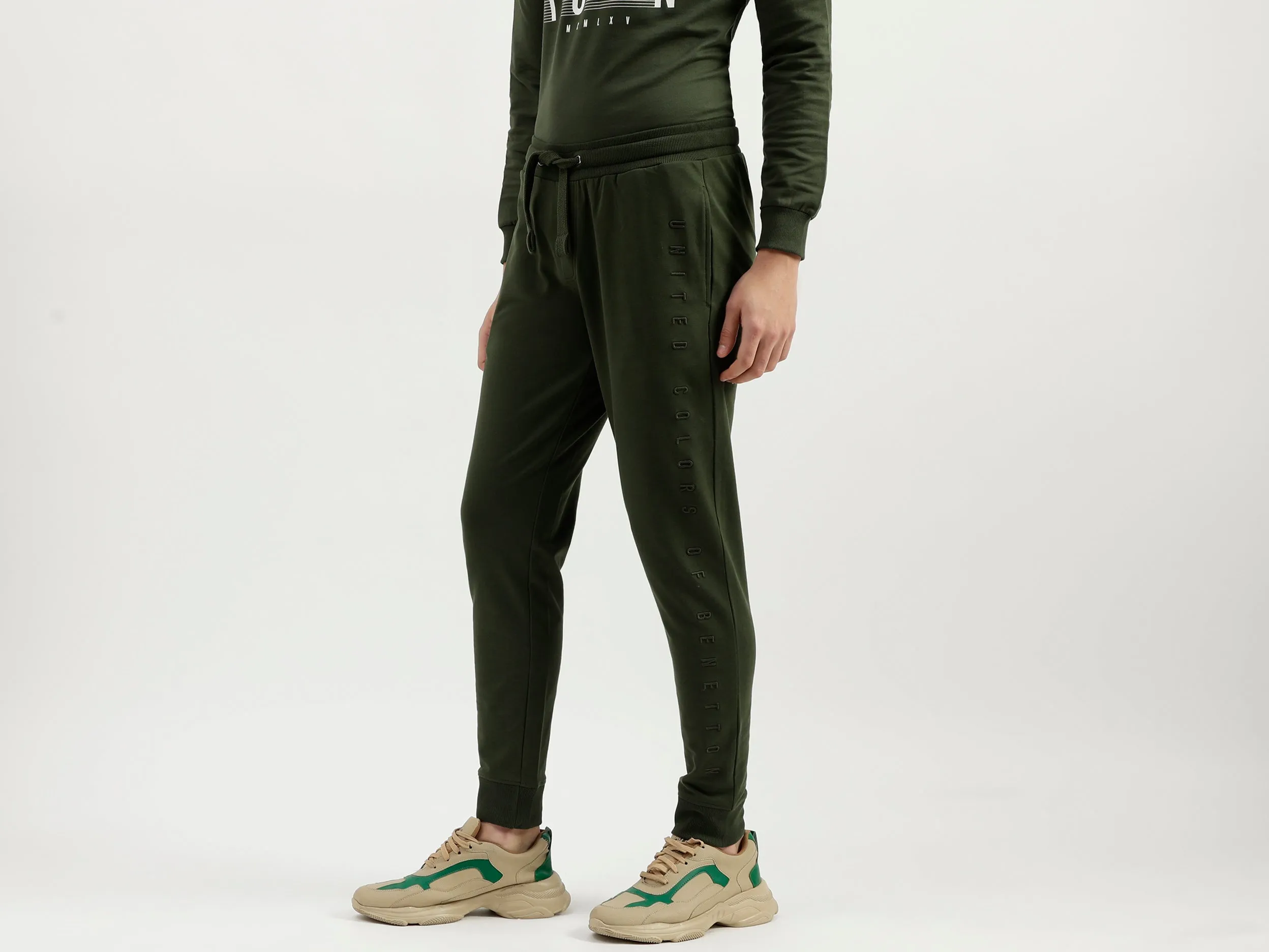Solid Pattern Trousers
