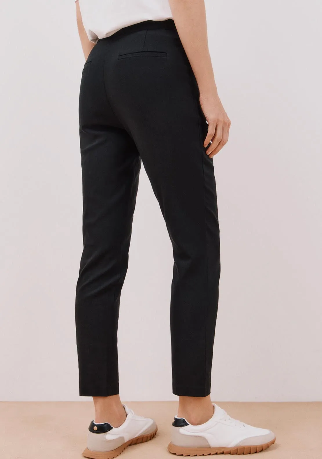 Super Stretch Skinny Pants - Black