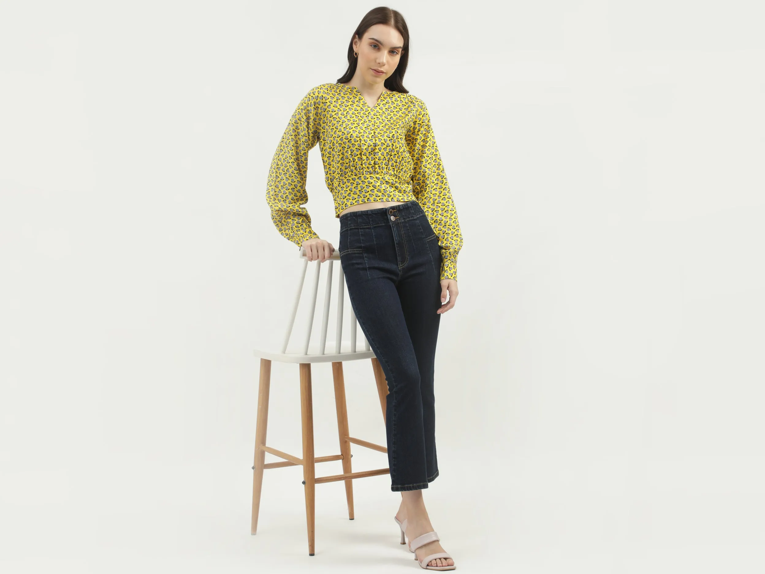 Women's Regular Fit V-Neck Floral Tops